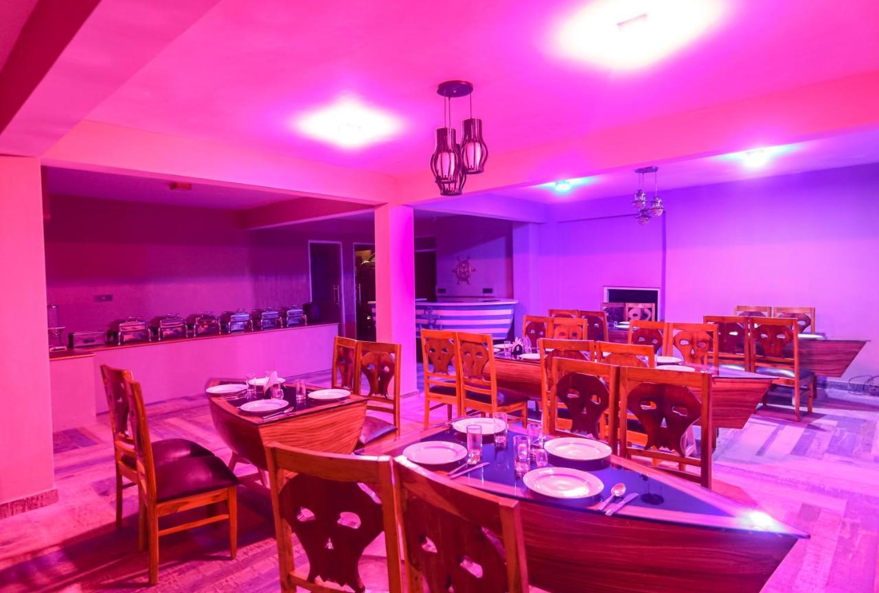 Hotel Old Smugglers With Balcony Mountain View Ac Hot And Cold Near To Hadimba Temple — Photos 3